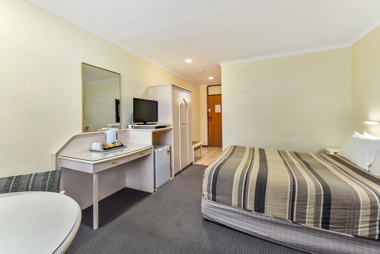 William Macintosh Motor Lodge Naracoorte Exteriör bild