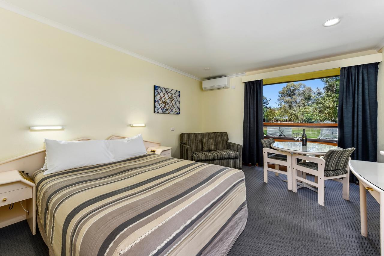 William Macintosh Motor Lodge Naracoorte Exteriör bild