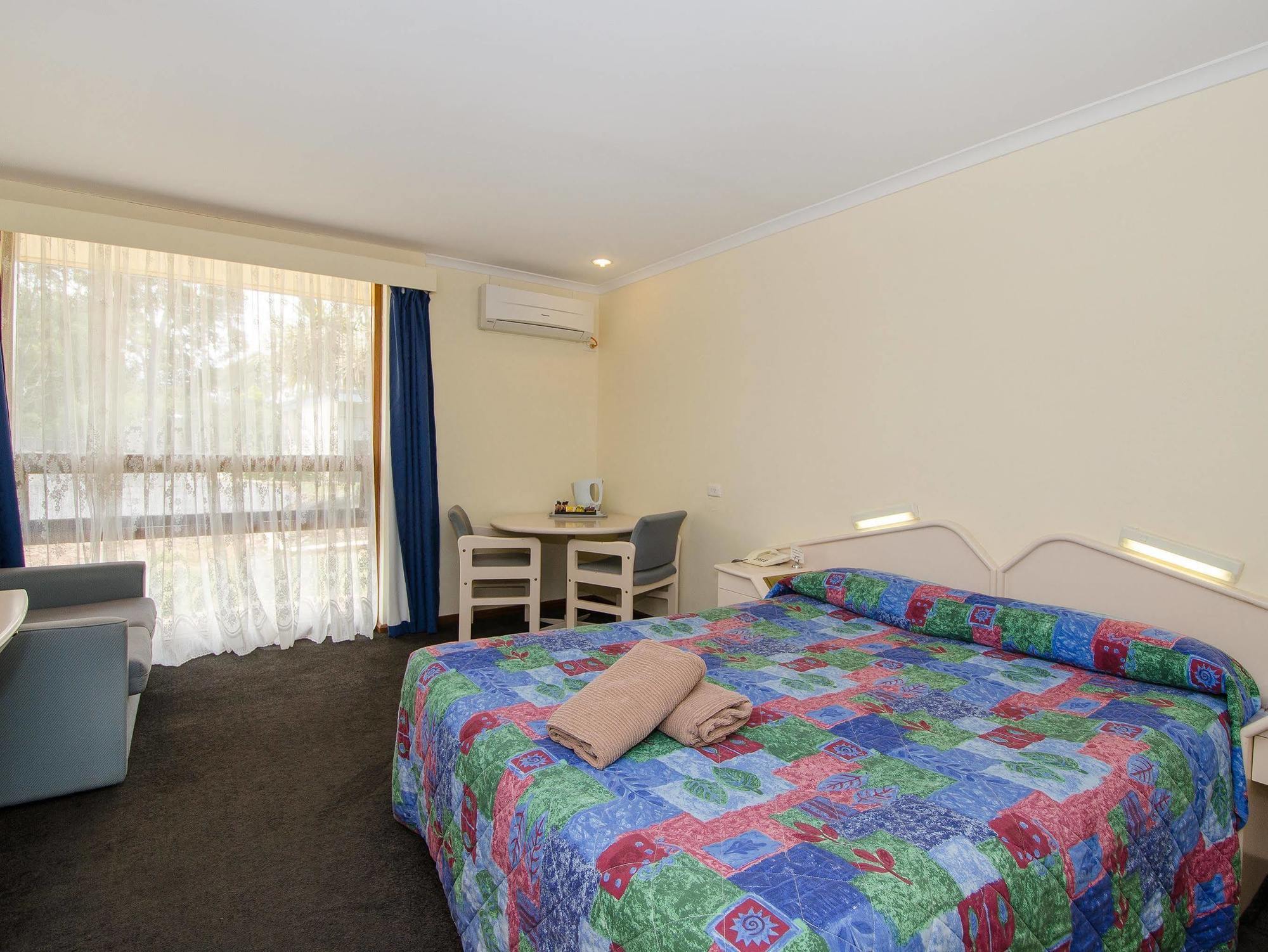 William Macintosh Motor Lodge Naracoorte Exteriör bild