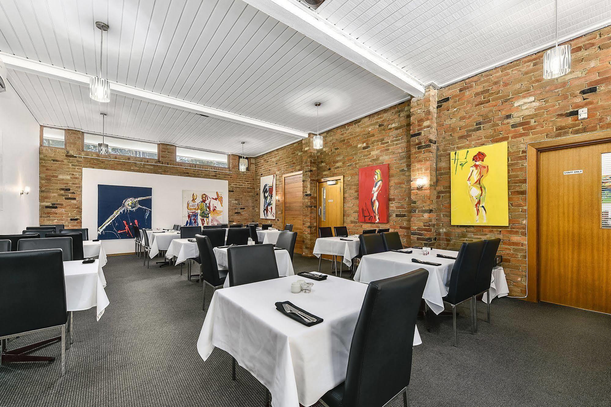 William Macintosh Motor Lodge Naracoorte Exteriör bild